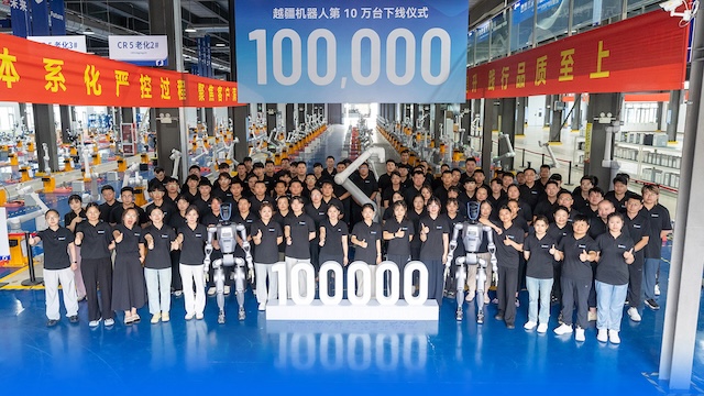 越疆機器人,越疆,越疆科技,AI機器人,咖啡機器人,X-Trainer,具身智能,人形機器人,AI,AI+機器人,具身智能機器人,協作機器人,科研教育,智能制造,雙臂精準操作,人工智能,機器人預售,三年質保, 協作機器人,質量承諾,產品升級,工業機器人,商業機器人,全球500強,品質保證,自動化,機器人服務,機器人產業,價值競爭,質量管理-創中國機器人新紀錄！越疆第10萬臺機器人成功下線，讓“世界標準”等于中國“智造”